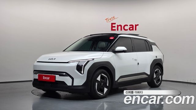 2025 Kia EV3, VIN KNAFC81AFSS001289
