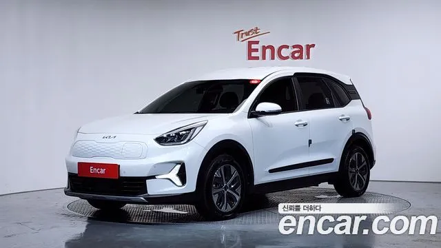 2024 Kia Niro, VIN KNAA281GFRT015842