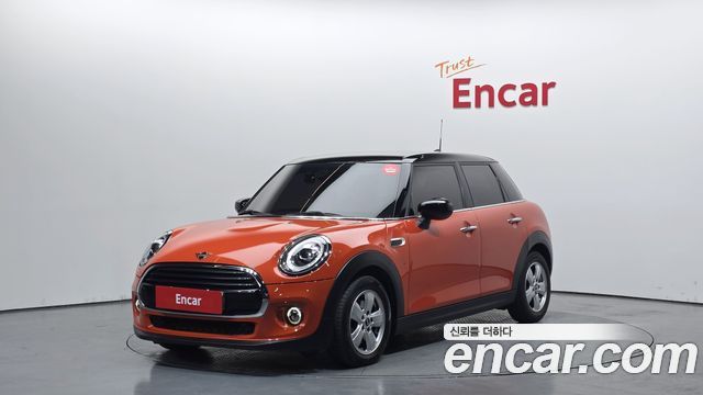 2021 Mini Cooper, VIN WMWXV7102M2N42571