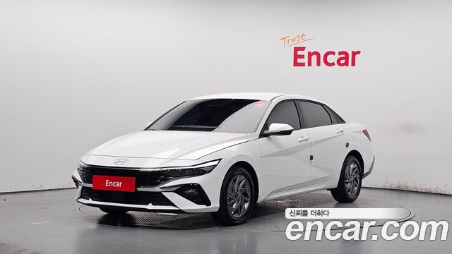 2026 Hyundai Avante, VIN KMHLN41EETU233937