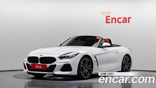 2022 BMW Z4, VIN WBAHF7108NWX46240