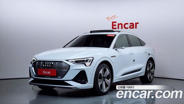 2021 Audi e-tron, VIN WAUZZZGE9MB043777