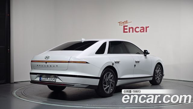 2025 Hyundai Grandeur, VIN KMHN141FBSA099237