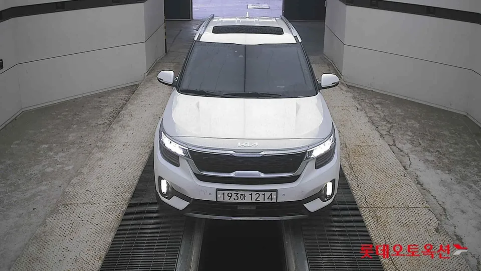 2022 Kia Seltos, VIN KNAET812GNK282035