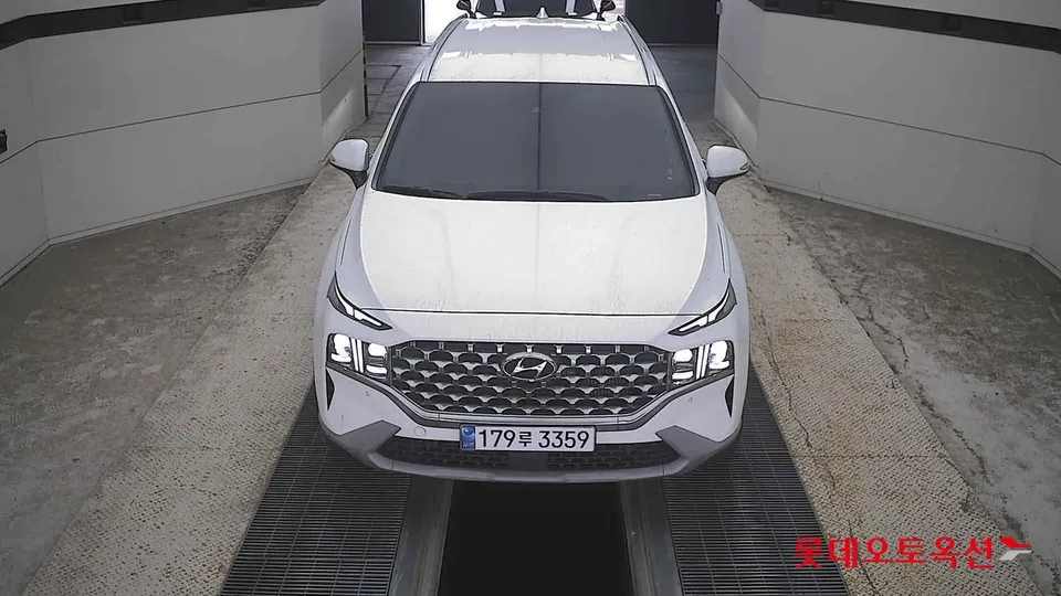 2022 Hyundai Santa Fe, VIN KMHS381HGNU447599