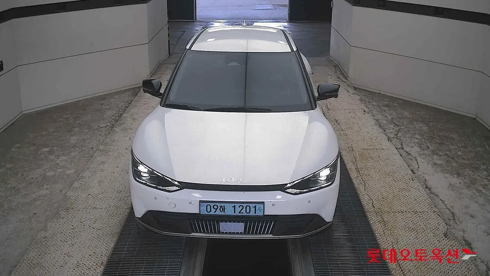 2022 Kia EV6, VIN KNAC381AFNA088963