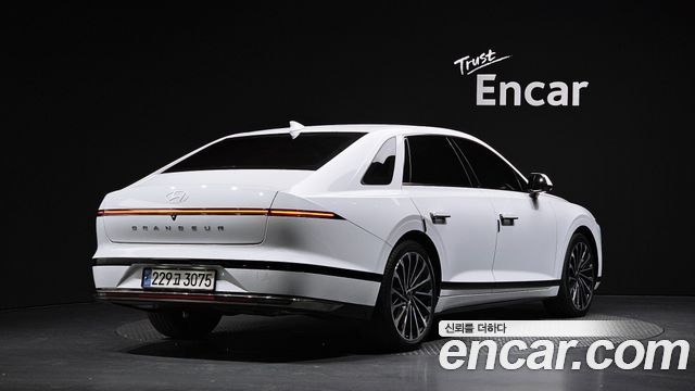 2023 Hyundai Grandeur, VIN KMHN3411BPA037860