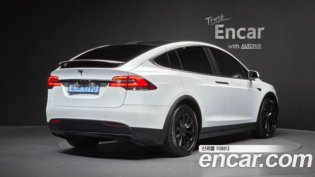 2020 Tesla Model X, VIN 5YJXCDE29LF287304