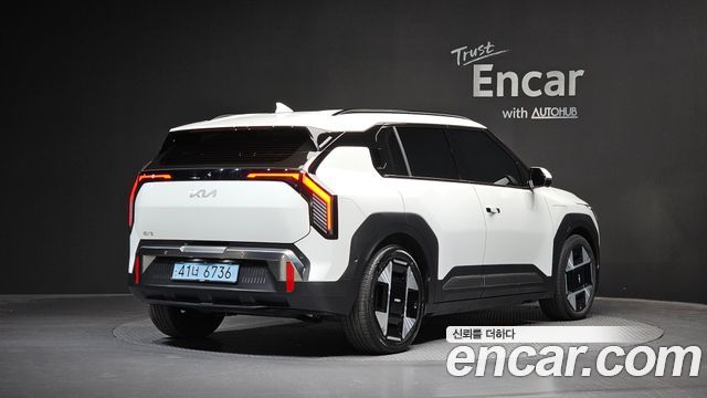 2025 Kia EV3, VIN KNAFC81BFSS002577