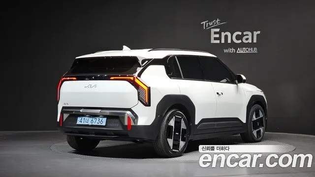 2025 Kia EV3, VIN KNAFC81BFSS002577