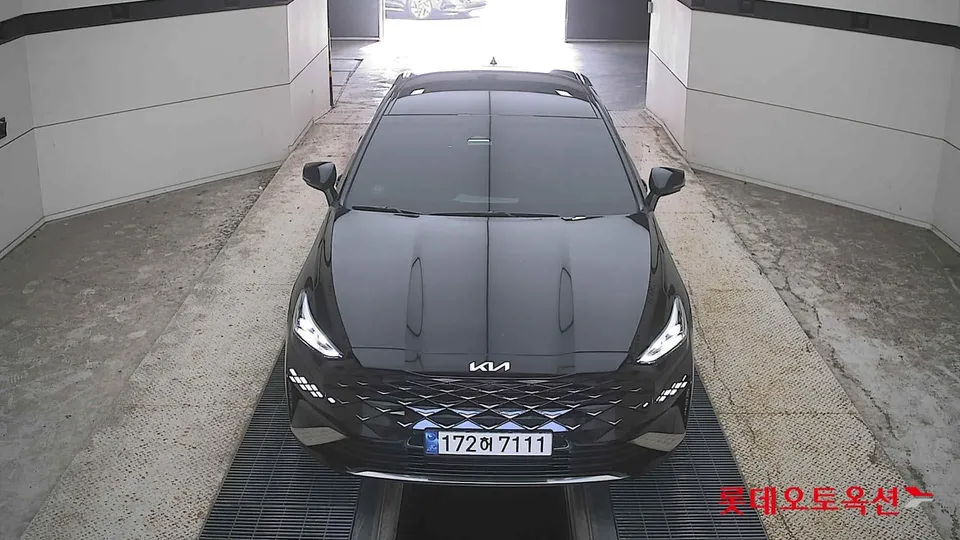 2023 Kia K8, VIN KNAM441DDPA042871