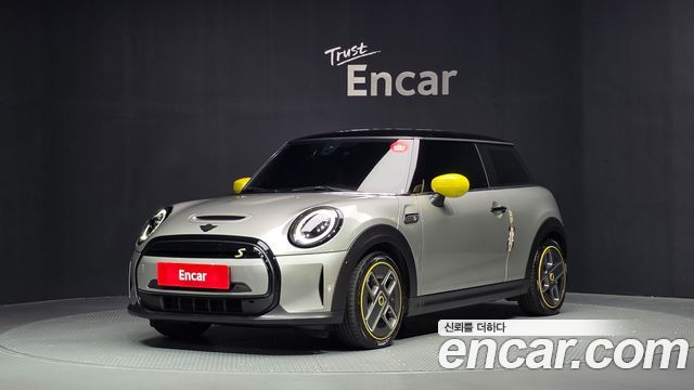 2024 Mini Cooper, VIN WMW11DJ04R2U27669