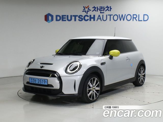 2022 Mini Cooper, VIN WMW11DJ0XN2S28555