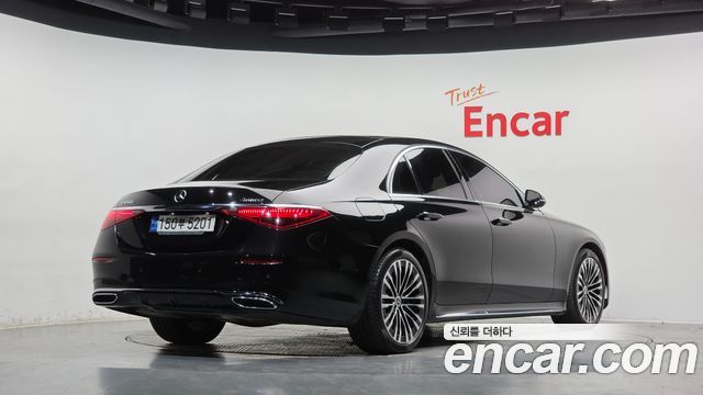 2022 Mercedes-Benz S-Class, VIN W1K6F3DBXNA132390