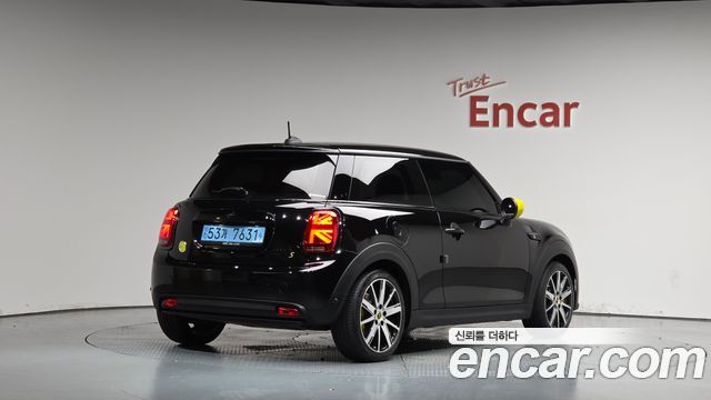 2022 Mini Cooper, VIN WMW11DJ03N2S28431
