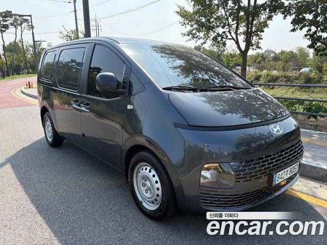 2025 Hyundai Staria, VIN KMFYFX71BSU181584