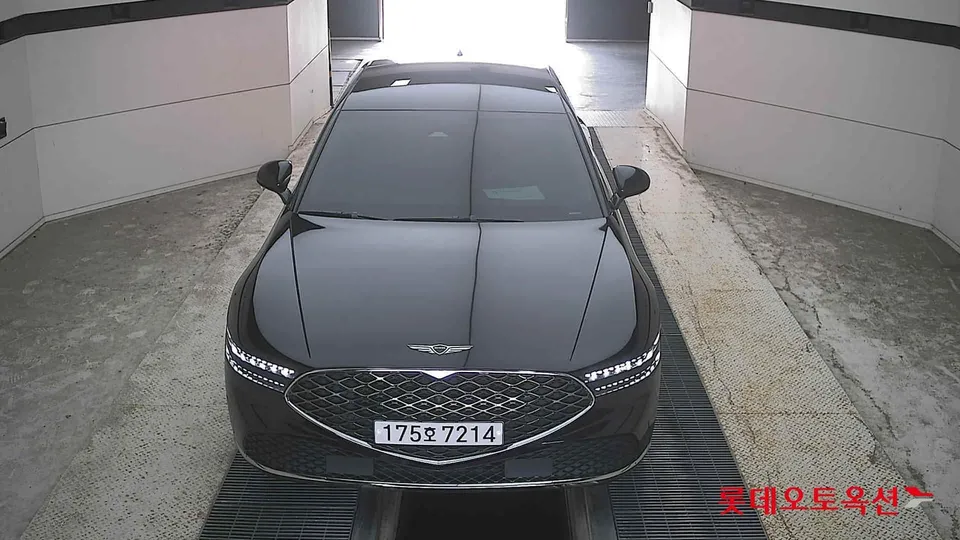 2023 Genesis G90, VIN KMTFA41DDPU033382