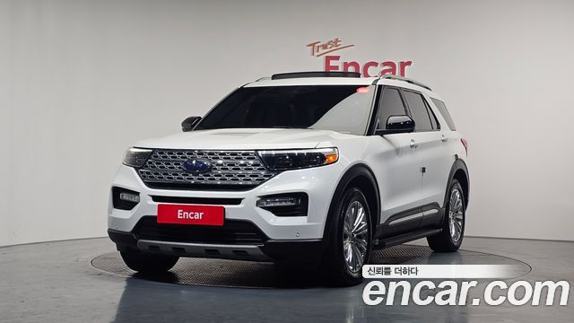 2021 Ford Explorer, VIN 1FMSK8FH5MGB74847