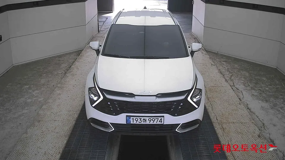 2023 Kia Sportage, VIN KNAPV81GBPK041702