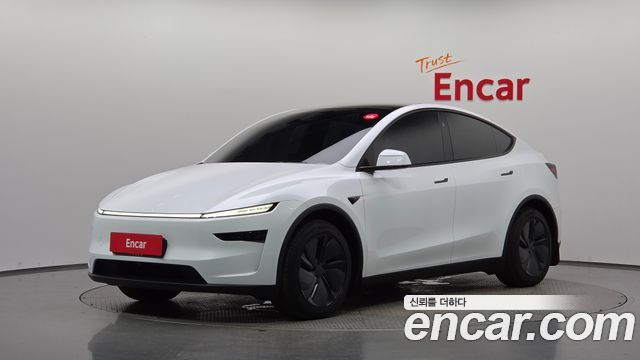 2026 Tesla Model Y, VIN LRWYGCEK2TC494999