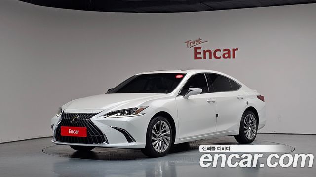 2025 Lexus ES, VIN JTHBA1C17S2023992