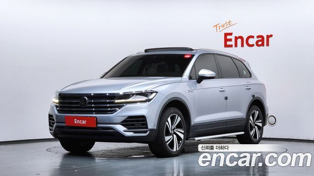 2021 Volkswagen Touareg, VIN WVGZZZCRZMD001989