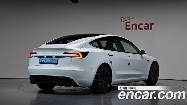 2025 Tesla Model 3, VIN LRW3E7FSXSC592487
