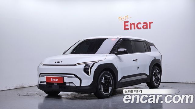 2025 Kia EV3, VIN KNAFB81AFSS005842