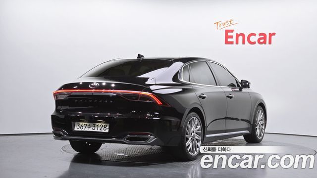2022 Hyundai Grandeur, VIN KMHF141DBNA458051