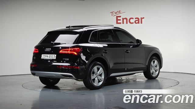 2020 Audi Q5, VIN WAUZZZFY4L2081413