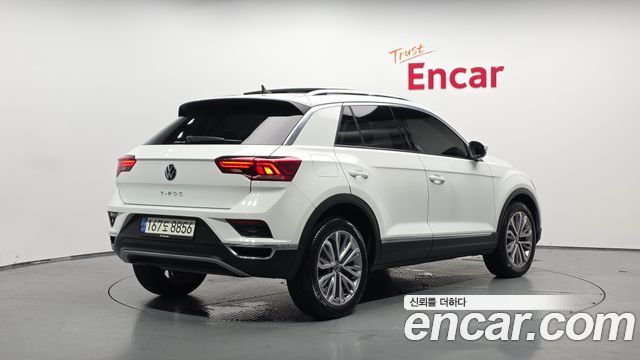 2021 Volkswagen T-Roc, VIN WVGZZZA1ZMV035451