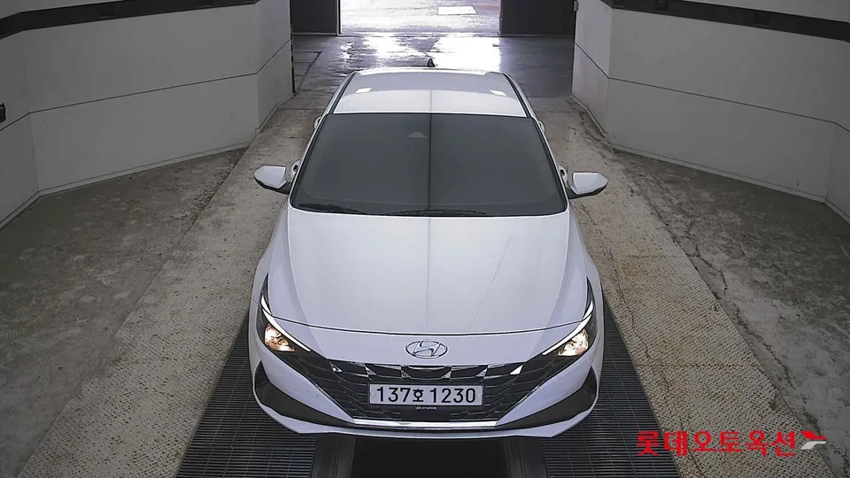 2021 Hyundai Avante, VIN KMHLM41EEMU206973