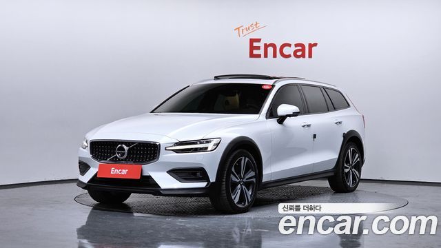 2021 Volvo V60, VIN YV1ZZL12CM1069001