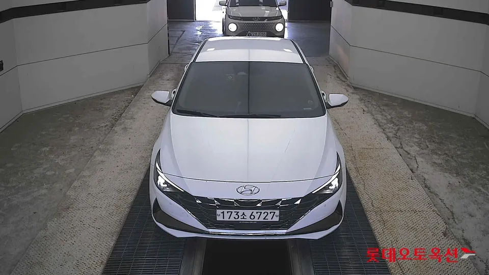 2021 Hyundai Avante, VIN KMHLR41EEMU016977
