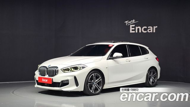 2022 BMW 1-Series, VIN WBA7L7105N7L16860