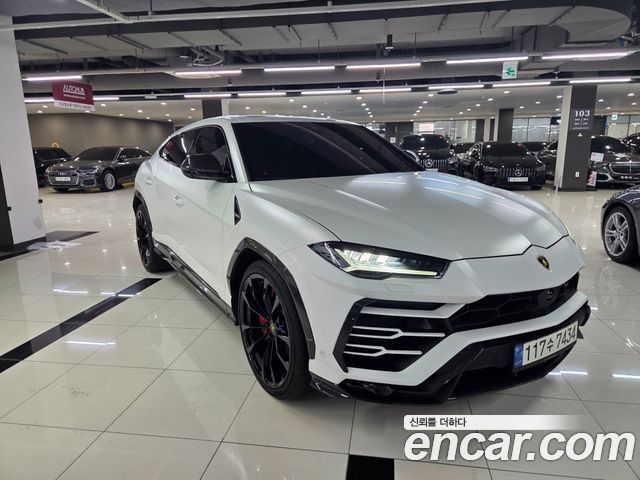 2020 Lamborghini Urus, VIN ZPBEA1ZLXLLA10889