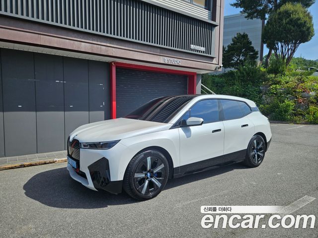 2023 BMW iX, VIN WBY21CF04PCM88181
