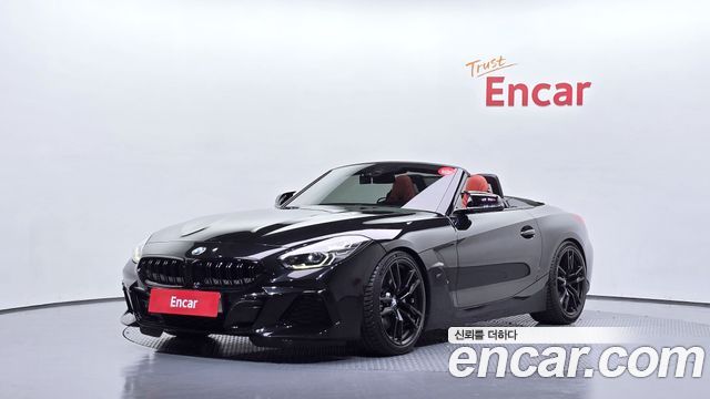 2021 BMW Z4, VIN WBAHF7104MWX22046