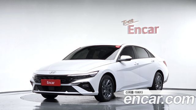 2025 Hyundai Avante, VIN KMHLN41EESU012117