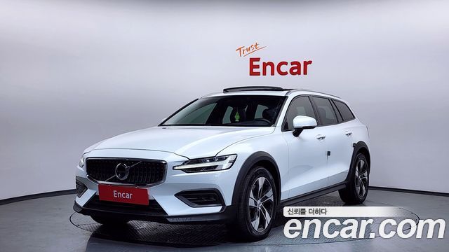 2021 Volvo V60, VIN YV1ZZL12CM1074251