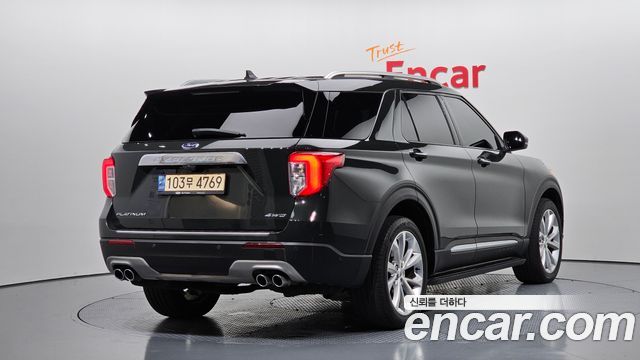 2022 Ford Explorer, VIN 1FM5K8HC1NGA49652