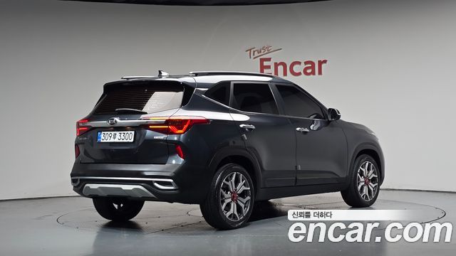 2021 Kia Seltos, VIN KNAET812GMK134613