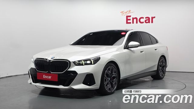 2026 BMW 5-Series, VIN WBA51FJ08TCW12483