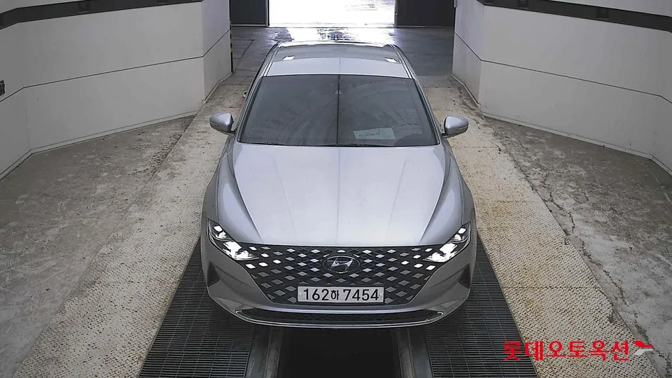 2021 Hyundai Grandeur, VIN KMHF141DBMA437479