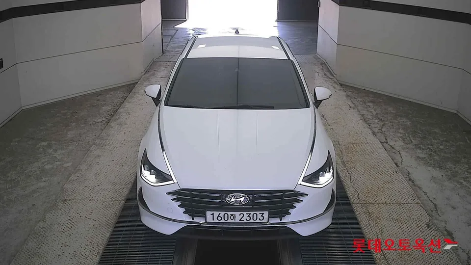 2021 Hyundai Sonata, VIN KMHL141EBMA153745