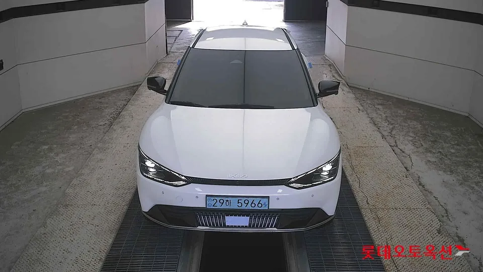 2022 Kia EV6, VIN KNAC381AFNA008507