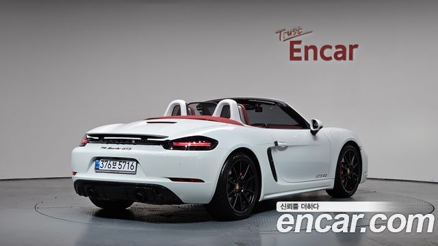 2023 Porsche 718, VIN WP0CD2986PS216004
