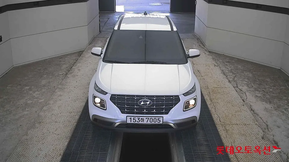 2020 Hyundai Venue, VIN KMHRB813ELU075081