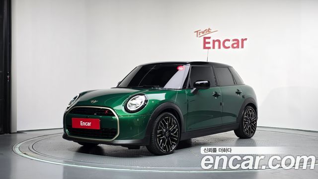 2025 Mini Cooper, VIN WMW51GD0XS2W61853
