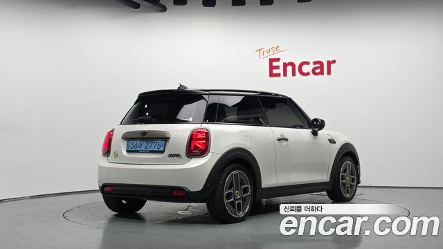 2024 Mini Cooper, VIN WMW11DJ07R2U52226
